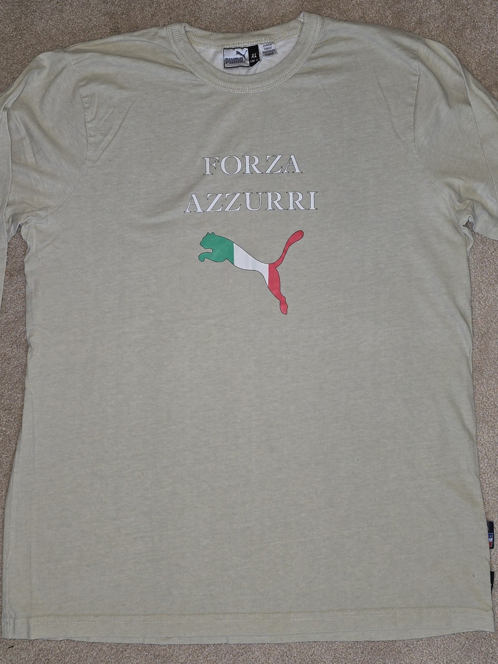 Vintage Puma Beige Long Sleeve Tee with Forza Azzurri Italy Puma Logo XL